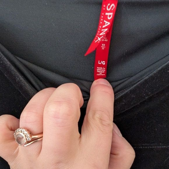 Spanx Black Velvet Whimsigoth Holiday Leggings Size Large - Picture 2 of 7